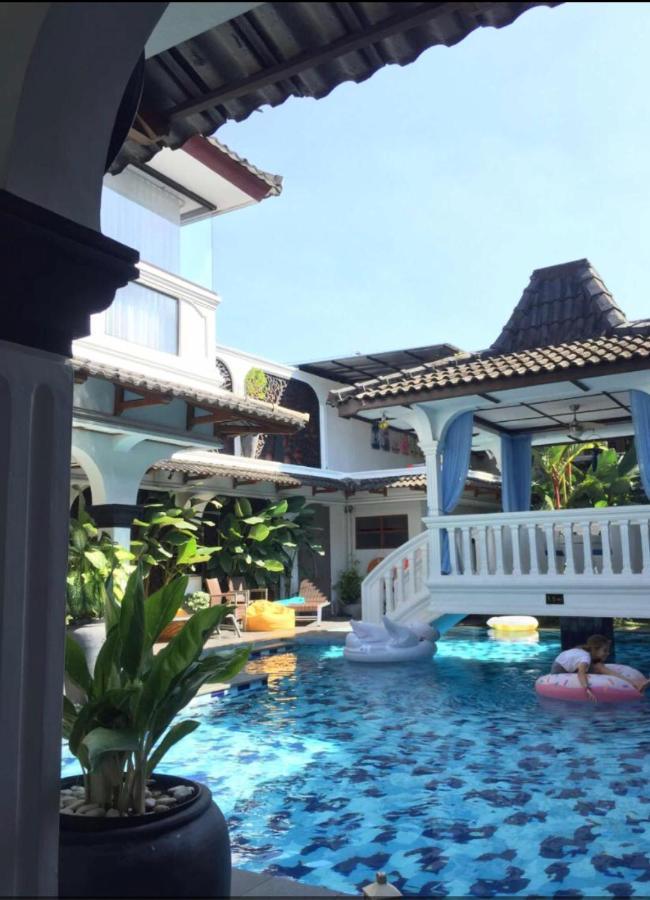 Raintree Boutique Villa & Gallery Yogyakarta Exteriör bild