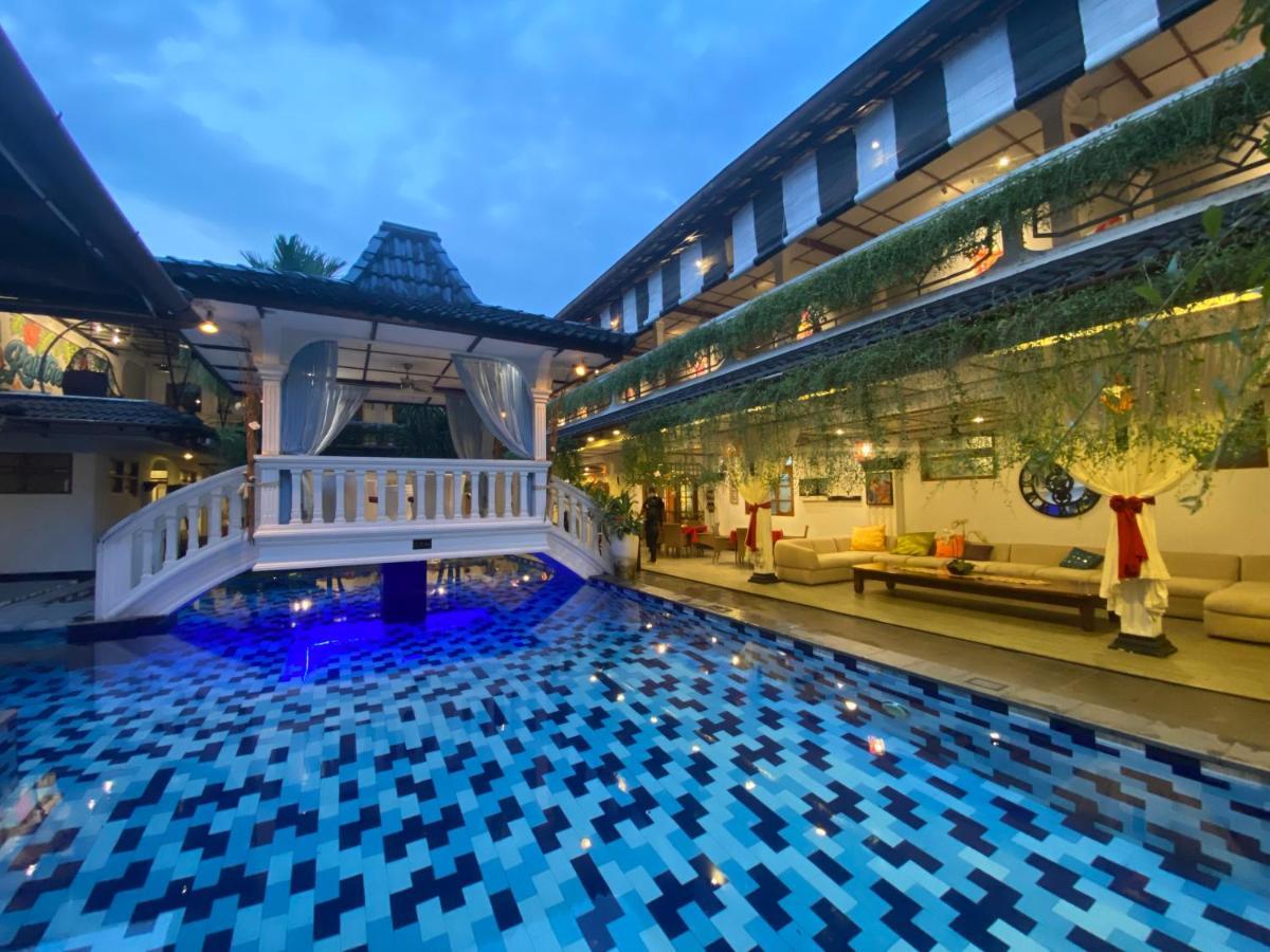 Raintree Boutique Villa & Gallery Yogyakarta Exteriör bild