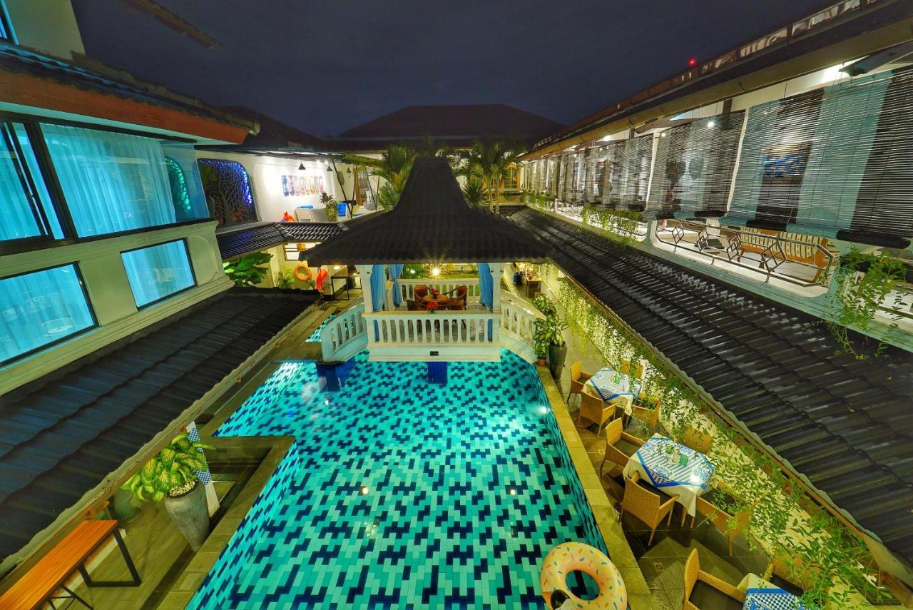Raintree Boutique Villa & Gallery Yogyakarta Exteriör bild